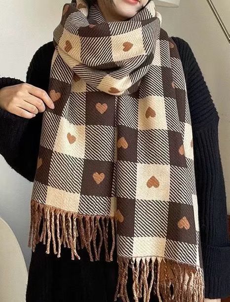 Viral-Style Two-Tone Heart Check Cashmere Scarf – Versatile, Soft and Cozy Large Shawl & Neck Warmer for Women, Ideal for Winter